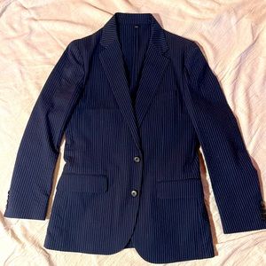 J Crew Ludlow Fit Navy and Black Seer Sucker suit. Blazer 36 short, pants 33x30